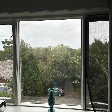 Bright, Well Furnished Apartment