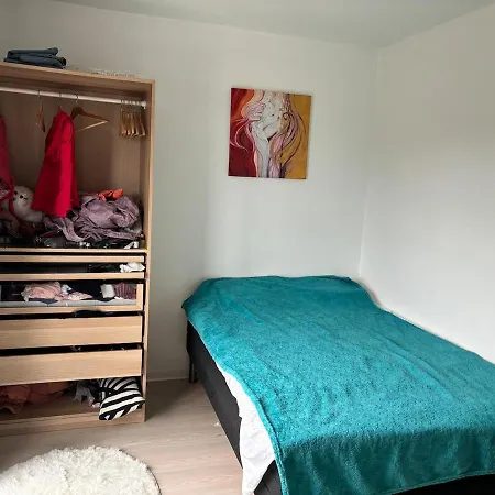 Apartment Bright, Well Furnished Hillerod